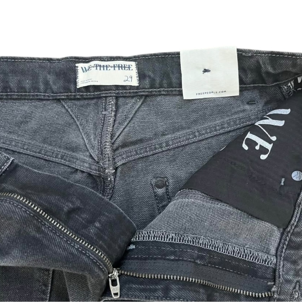 Free People We The Free Olsen Cuffed
Barrel Jeans Sz 29 - Picture 5 of 10